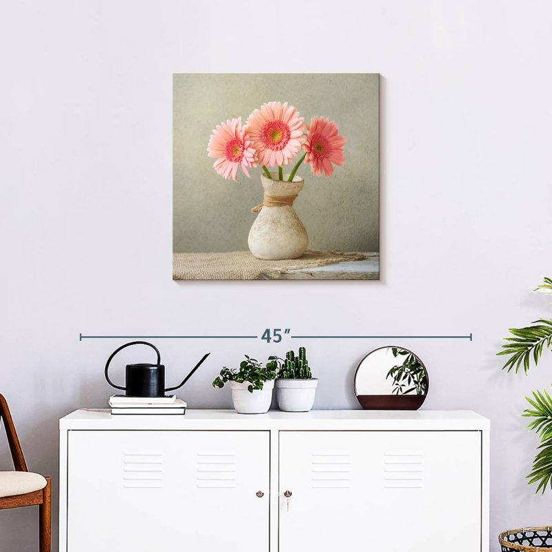 Harnek Gerbera Daisies, 24" H x 24" W