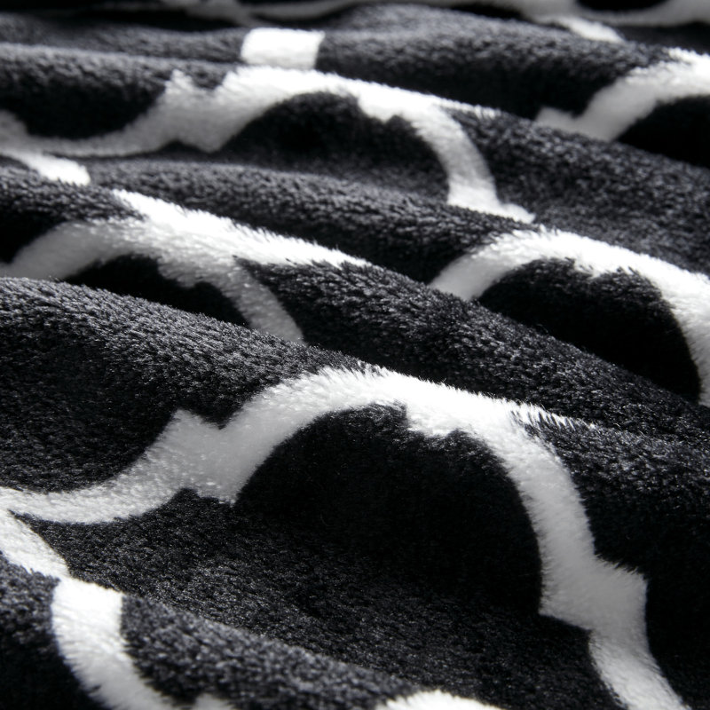 Black and White Ogee Plush Oversized Throw Blanket