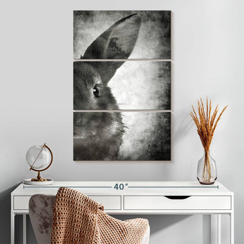 Brampt Bunny Face Black And White, 32" H x 20" W