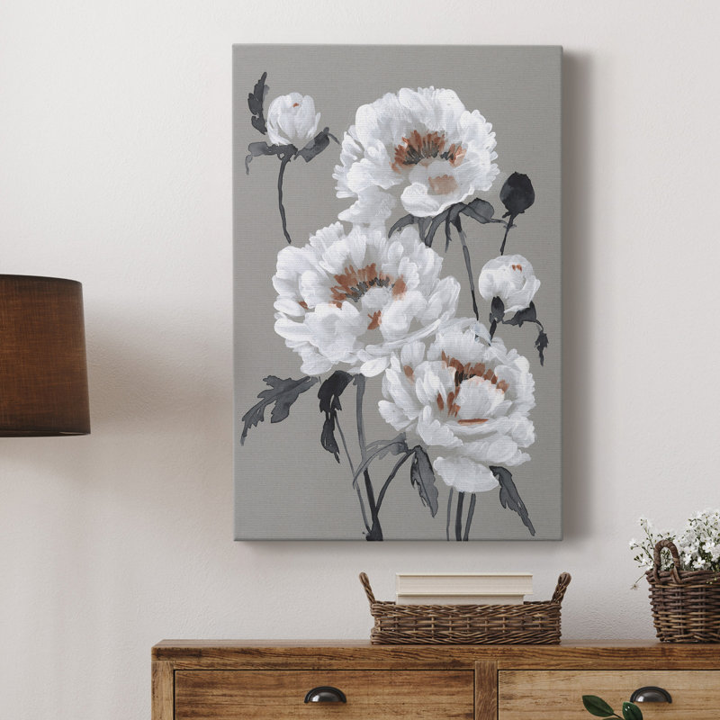 Peony Profusion I - peinture sur toile tendue, H 60 po x l 40 po x P 1 po