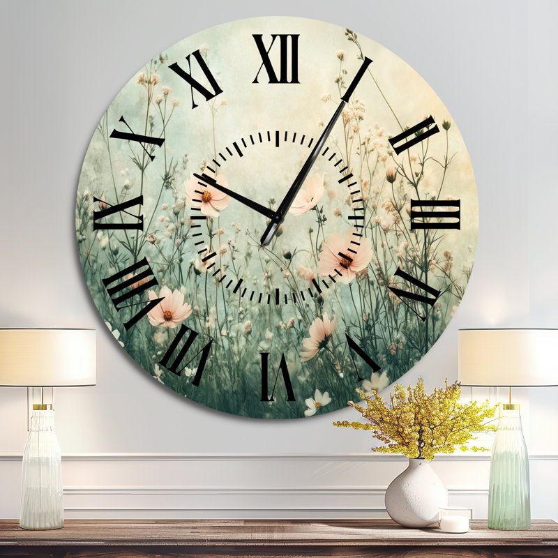 Horloge murale silencieuse en métal crème Soft Meadow Bloom - Nature, Surdimensionné