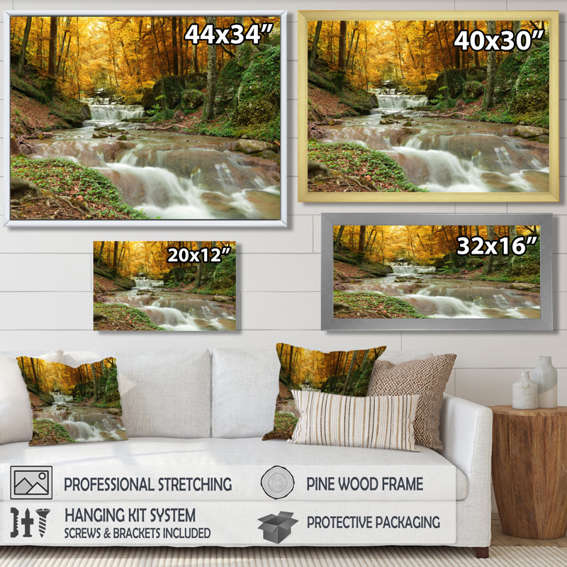 « Forest Waterfall with Yellow Trees » - reproduction de photo, H 16 po x l 32 po x p 1 po, Avec cadre, Blanc