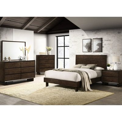 Très grand lit oriental, finition brun chaud, cadre de lit en bois d'hévéa, conception moderne, tête de lit haute, rails bas, très grand lit, brun, style transitionnel plateforme, bois de placage stratifié, aéré ouvert