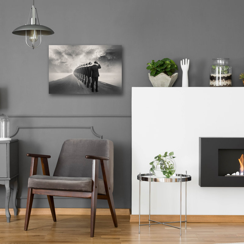 «Get In Line» par Tommy Ingberg, art en verre acrylique Wal, H 16 po x l 24 po x P 0,2 po