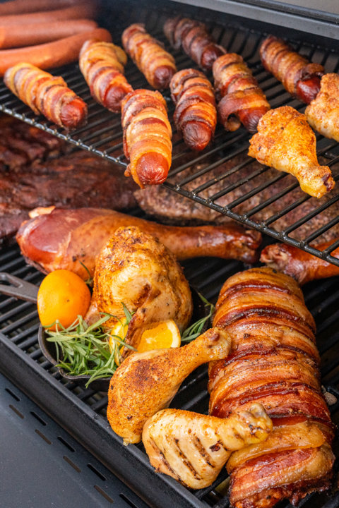 Shop all Charcoal/Pellet Grills