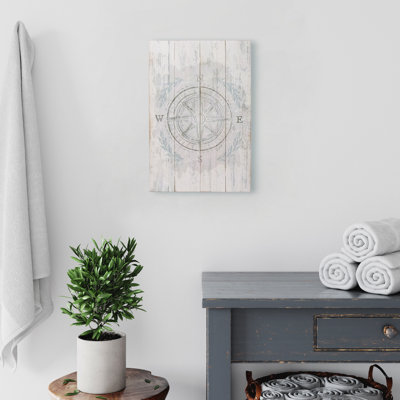«Calming Coastal Compass» par Jennifer Pugh, art mural en bois