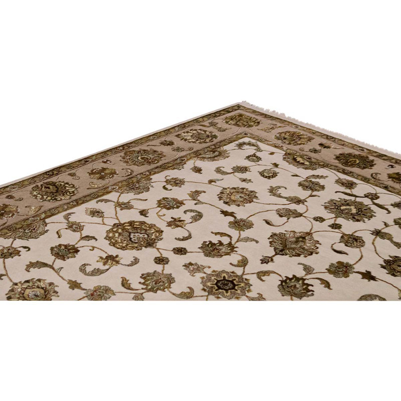 Oriental Area Rug in Ivory/Camel
