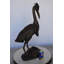 Statue en bronze Dingess Crane regardant vers le bas - Taille: L 17 po x l 12 po x H 31 po.