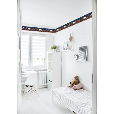 Bordure de papier peint jouets livres sur tablette en bois L 15 pi x l 8,75 po