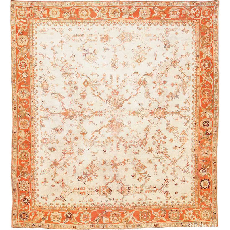 Grand tapis Donegal irlandais antique à grand fond ivoire