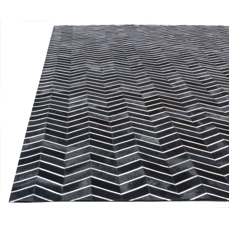 Natural Hide Cowhide Chevron Area Rug, Rectangle 11'6" x 14'6"