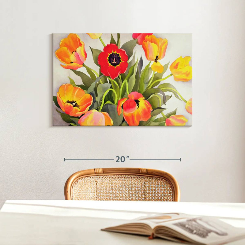 Harnek orange et tulipes rouges, H 16 po x l 24 po