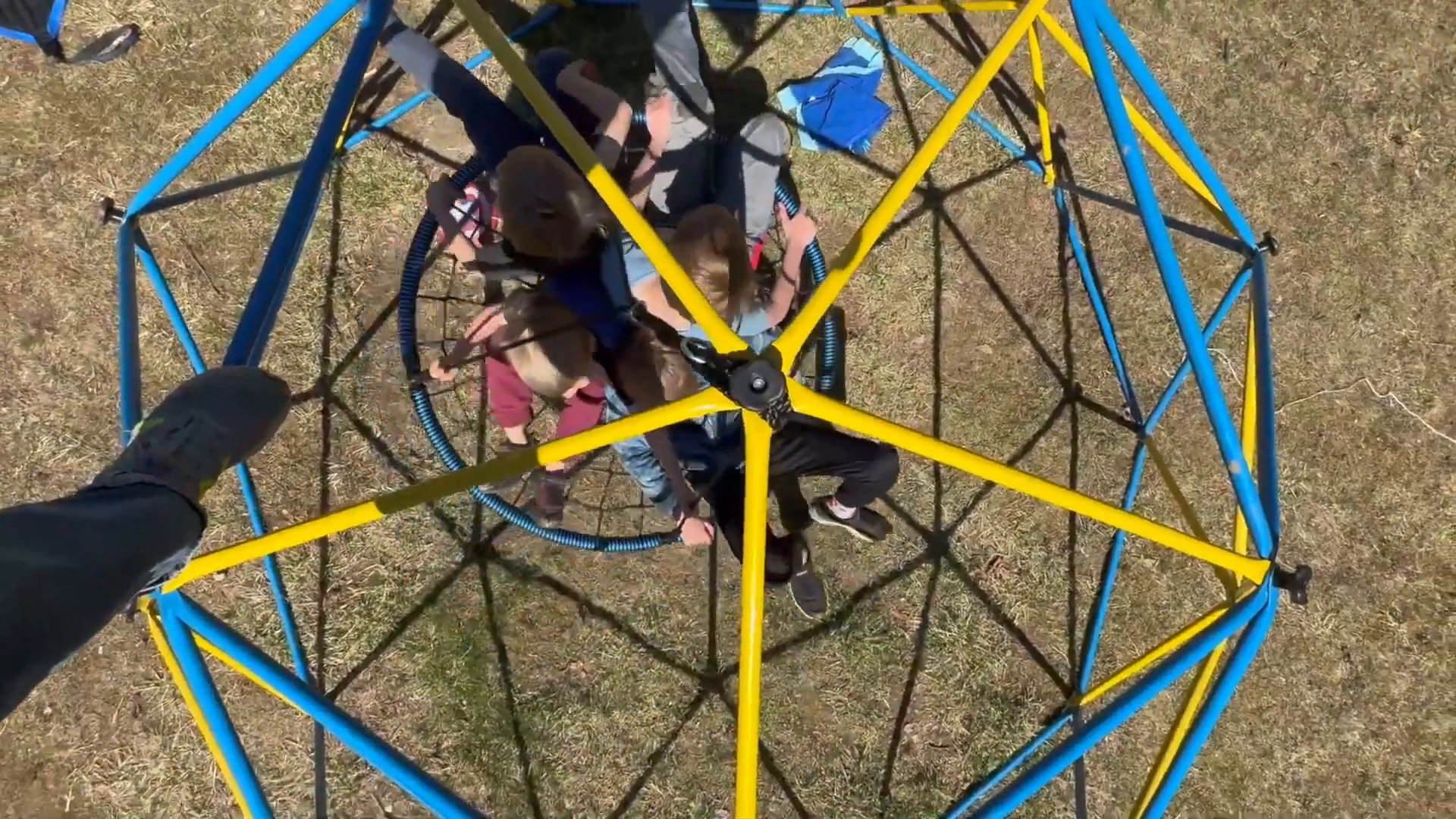 Klo Kick 750lbs Spider Web Tree Swing 45 inch with Swivel