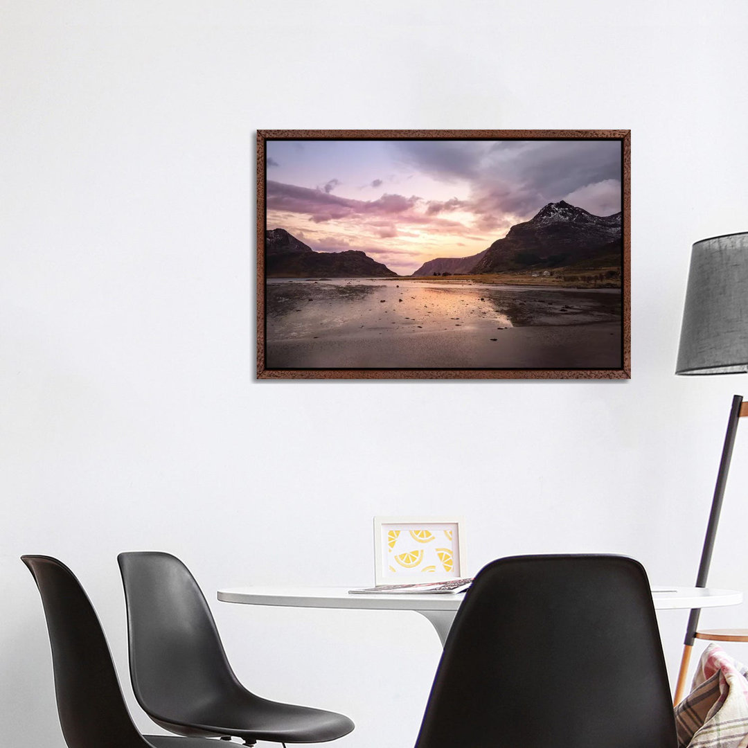 Lofoten Frühling von Andreas Stridsberg - Galerie-Giclée auf Leinwand