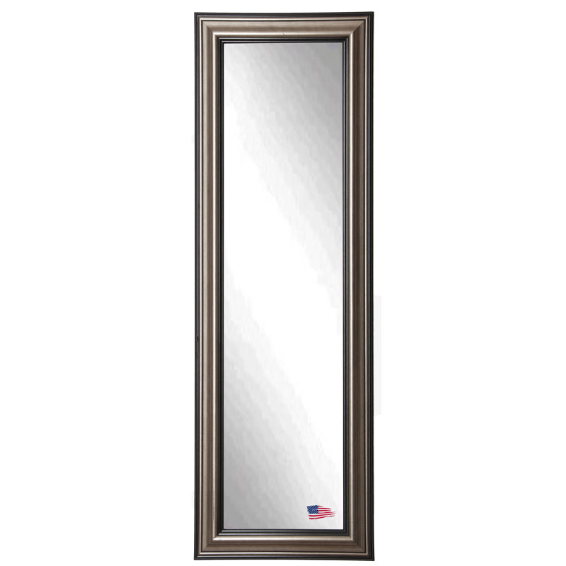 Miroir de corps pleine longueur traditionnel en argent antique d'Ukiah, H 60 po x l 21 po