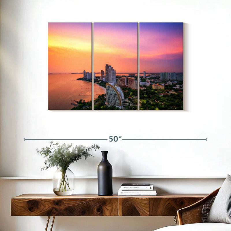 Rorry Pattaya City Waterfront, 24" H x 38" W