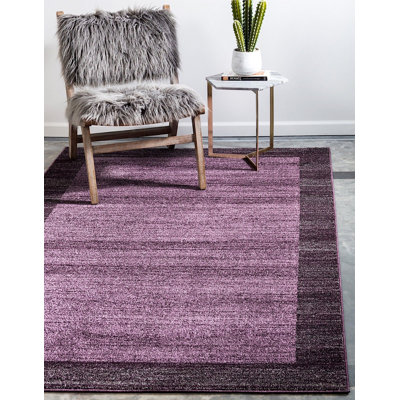 Tapis mauve à motif géométrique Desdemona