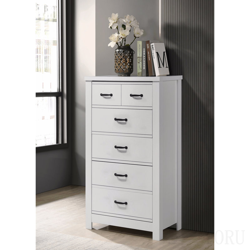 31"W White 6-Drawer Chest