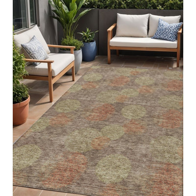 Tapis intérieur lavable à pois brun taupe et sauge 5 pi x 8 pi