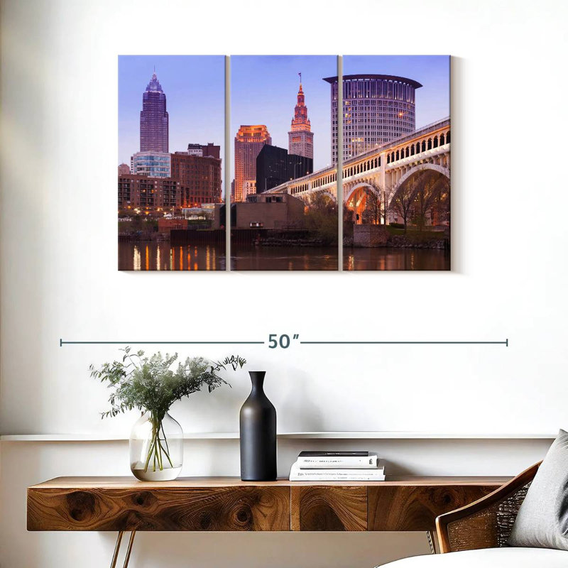 Nicci Detroit Downtown Skyline, 24" H x 38" W