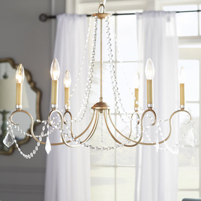 Lustre classique à 8 lumières de style bougie avec détails en cristal Fabio