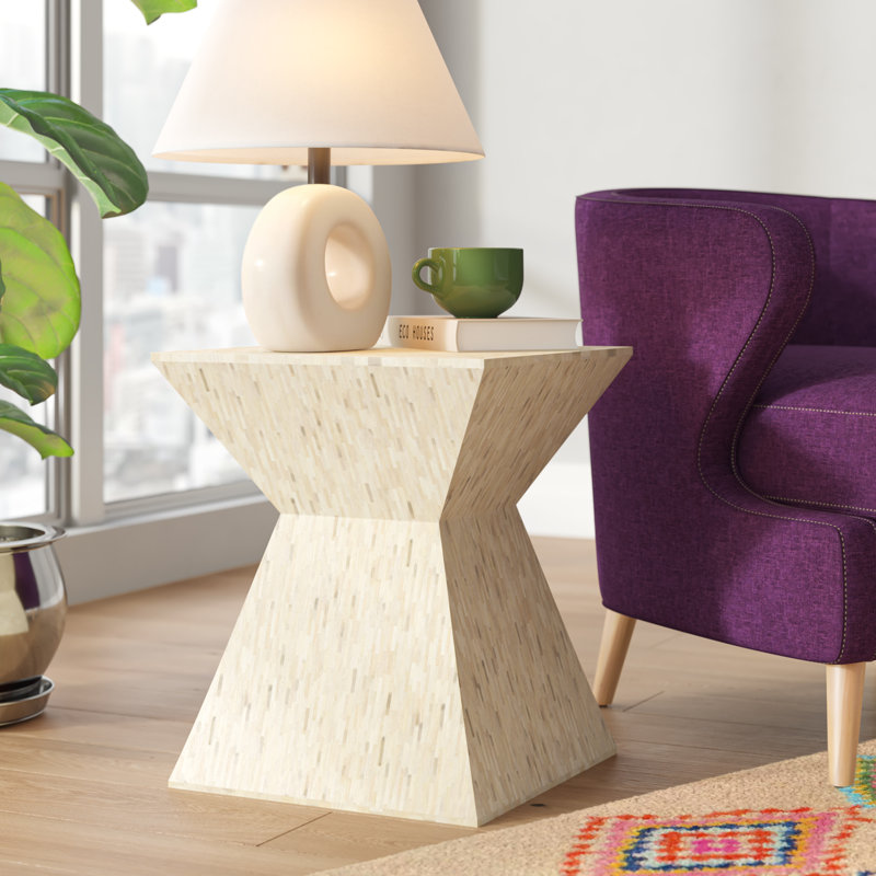 Table d'appoint latérale en forme de sablier faite à la main Bernardino, Beige