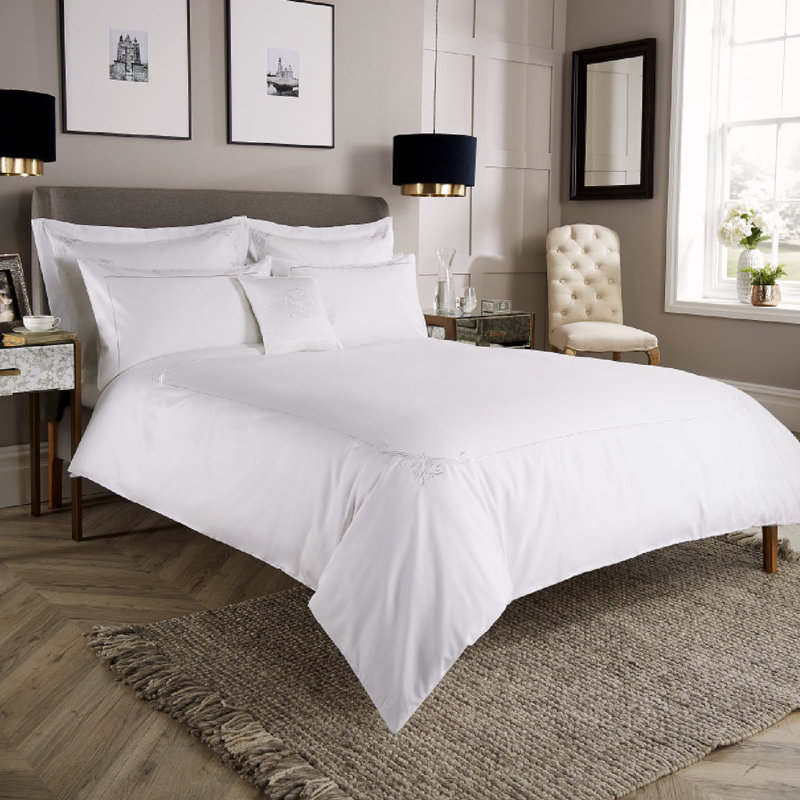 600 Thread Count Embroidered Motif Corner Duvet Cover , King Duvet Cover, White
