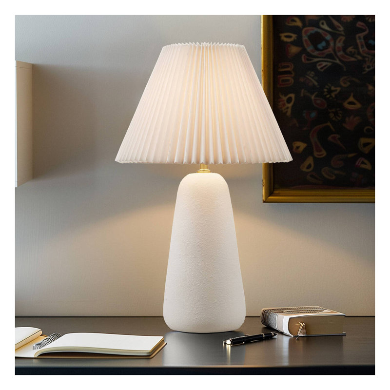 Lampe de table en céramique texturée avec abat-jour en tissu cannelé - Lampe de chevet blanche moderne pour le salon de la chambre à coucher, ampoule DEL incluse