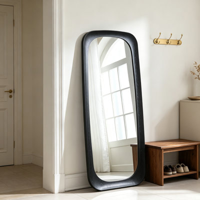 Miroir sur pied arrondi pleine longueur à cadre noir de 71 pouces