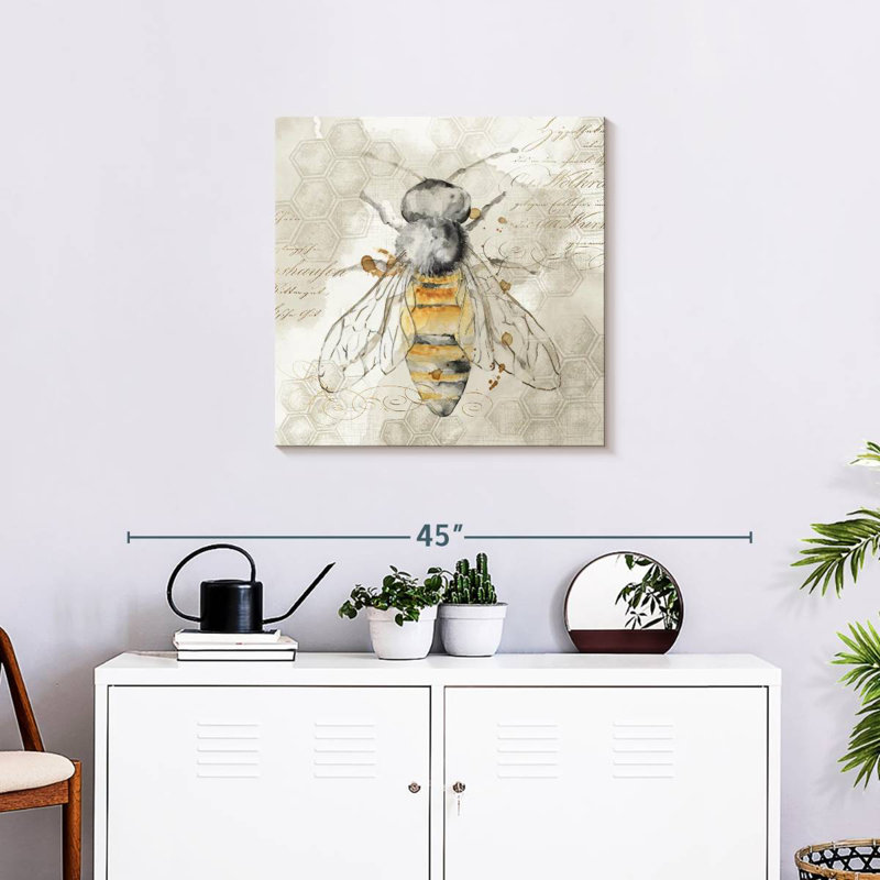Brampt Queen Bee I, 24" H x 24" W
