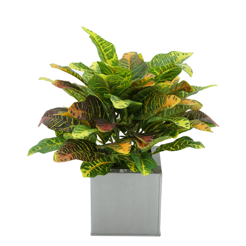 Feuillage artificiel 12 po en pot, Argent