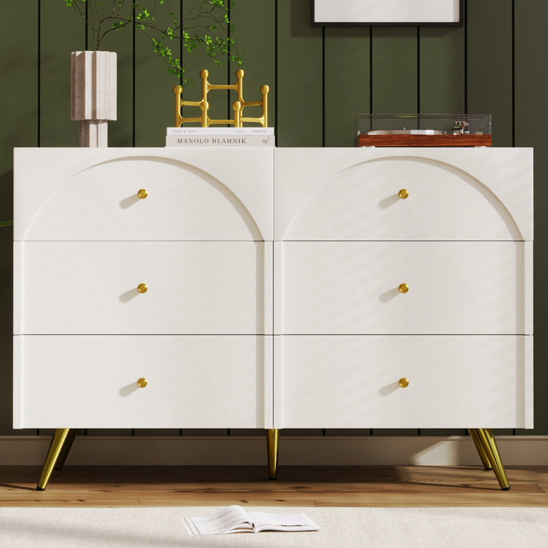 Buffet minimaliste moderne avec grand rangement et pieds en métal durables pour une utilisation polyvalente à la maison