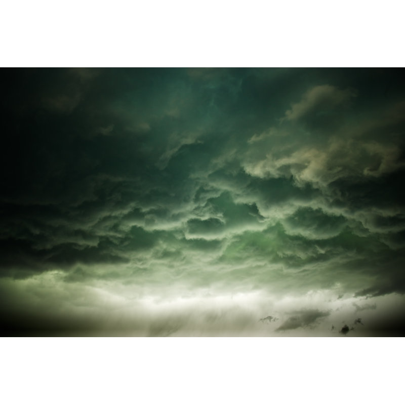 Gloomy Storm Clouds par Bkindler, H 20 po x l 30 po