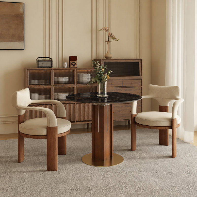 Table de salle à manger ronde 33 po de luxe avec piédestal multicouche en noyer et base en or brossé - disponible en verre, marbre, marbre chaud et dessus en marbre noir