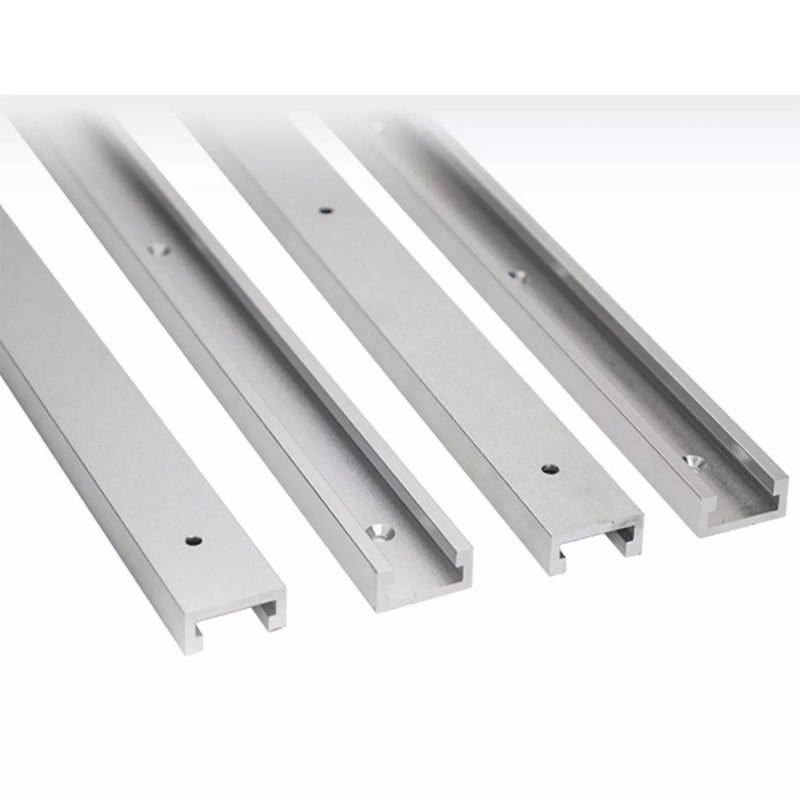 Connecteur de goulotte à rainure en T, H 1 po x l 39 po x P 1 po