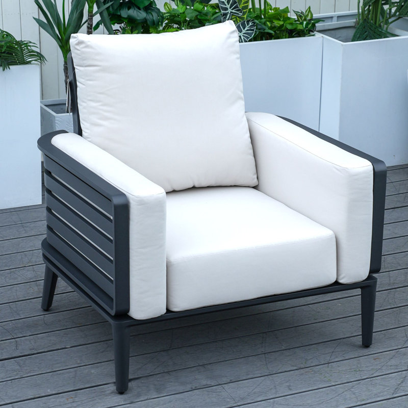Chaise d'extérieur en aluminium avec coussins