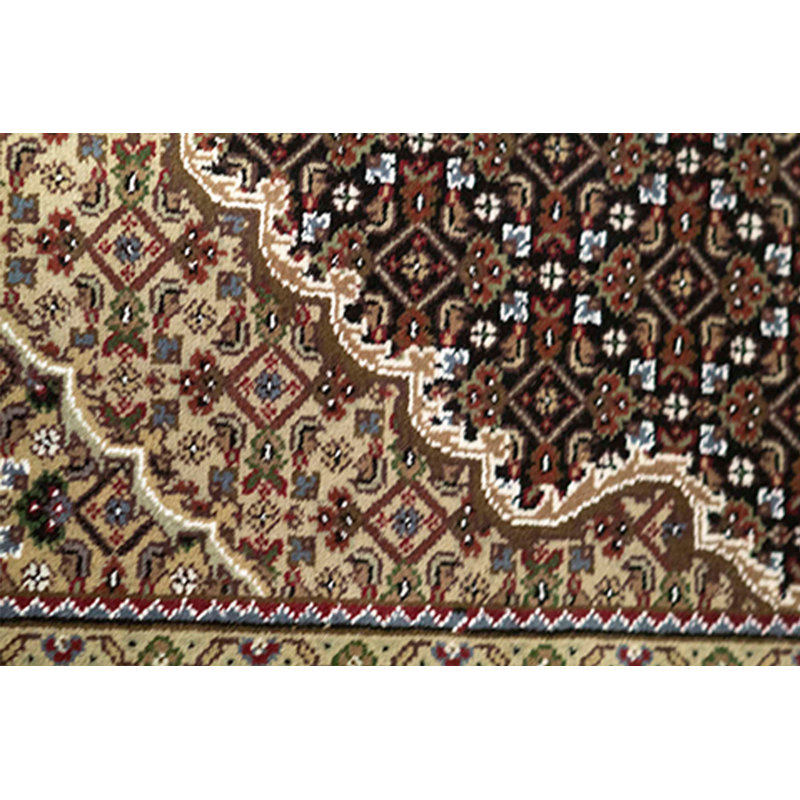 Tapis noir et crème noué à la main de haute qualité