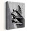 «Hanging Soccer Cleats», reproduction d'art classique rétro, paysage naturel-129772605
