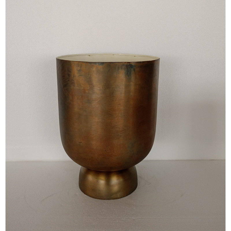 Vase de table en métal Harshveer, 9.45"