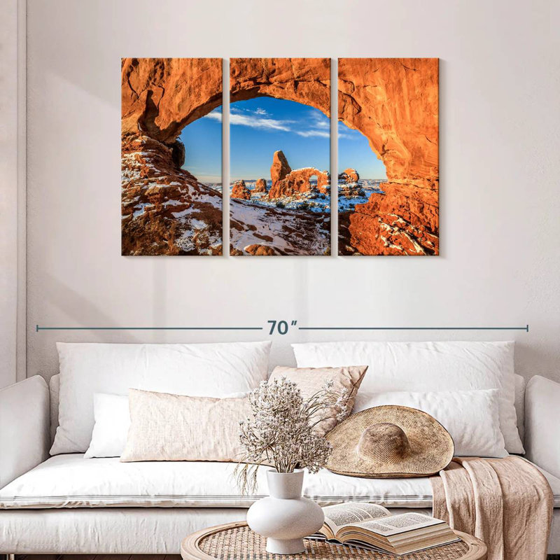 Nicci Arches Through An Arch, 28" H x 45" W