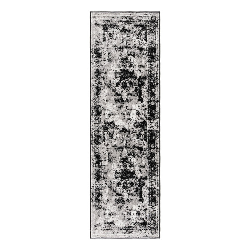 Brandt Oriental Area Rug, Runner 2' x 5'1", Black 