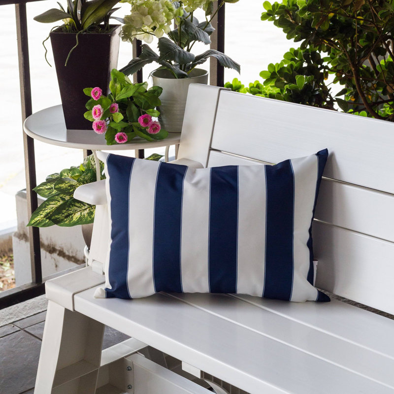 Coussin décoratif à rayures horizontales Accent, Rectangle H 14 po x l 20 po, Argent argent