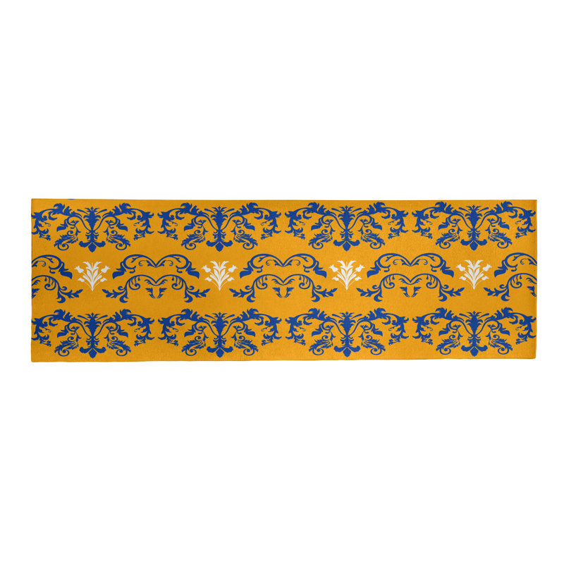 Tapis de couloir doré