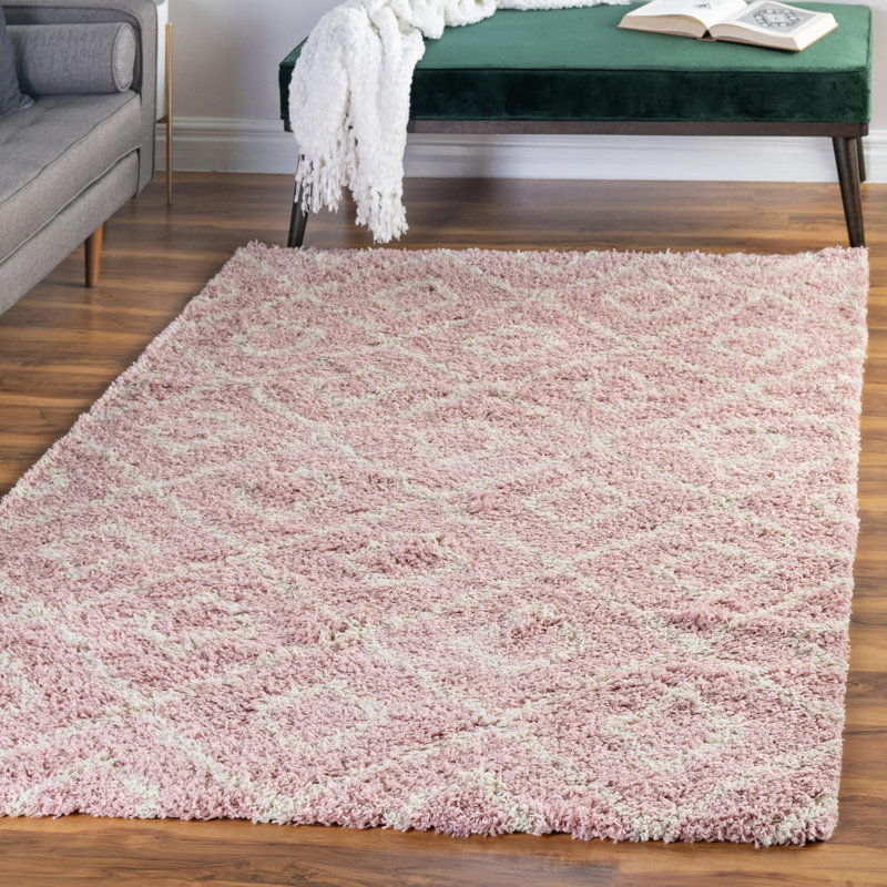 Tapis contemporain de couleur rose Annehild, Rectangle 4 pi x 6 pi
