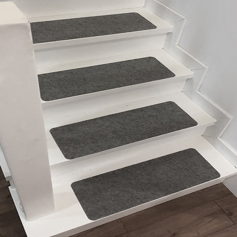 Canyonville Non-Slip Backing taupe Stair Tread