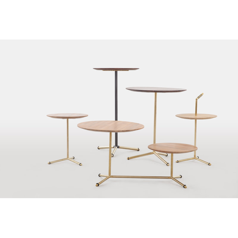 Roots Outdoor Round Dining Table