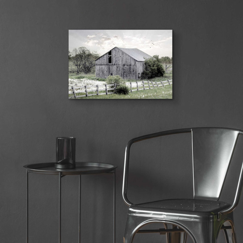 «Barnsville Barn» par Lori Deiter, art mural en verre acrylique, H 16 po x l 24 po x P 0,2 po