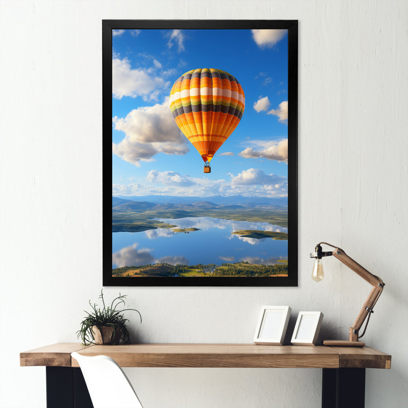 Décoration murale orange montgolfière Horizon III - Montgolfière, H 44 po x l 34 po x P 1,5 po, Cadre photo noir