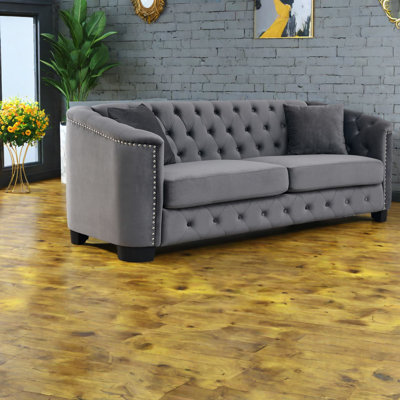 Canapé Chesterfield moderne en velours gris à 3 places de 77 pouces avec un design capitonné luxueux pour les salons