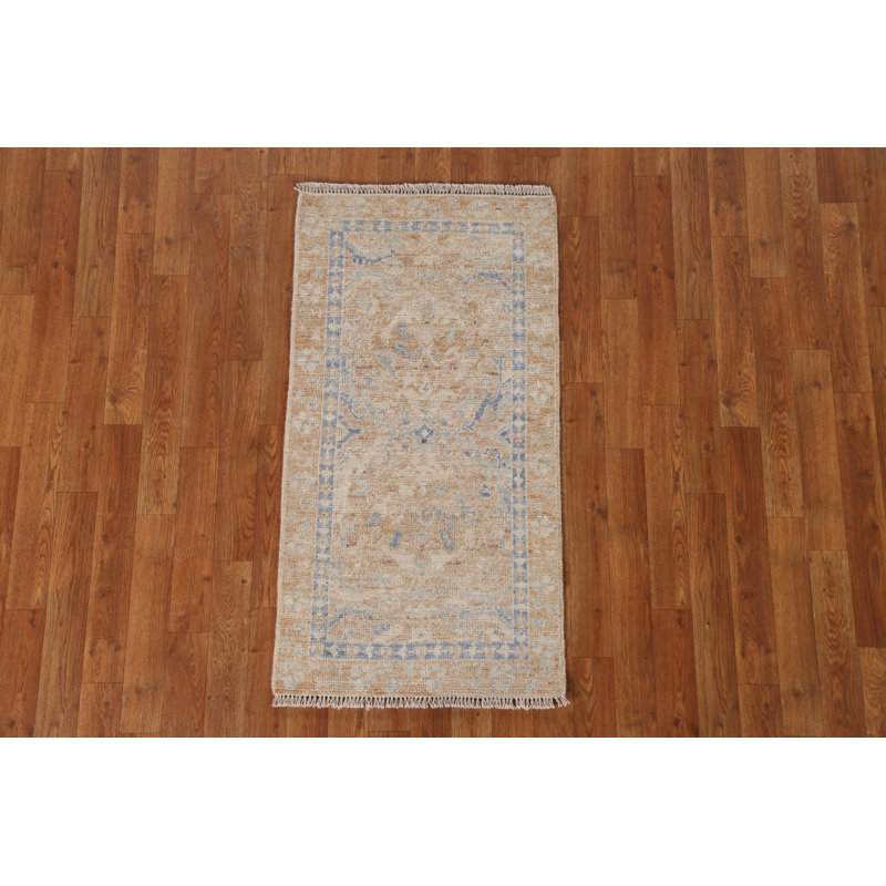 Tapis unique en coton 3 pi 9 po x 1 pi 11 po Neelum Orange et rouille